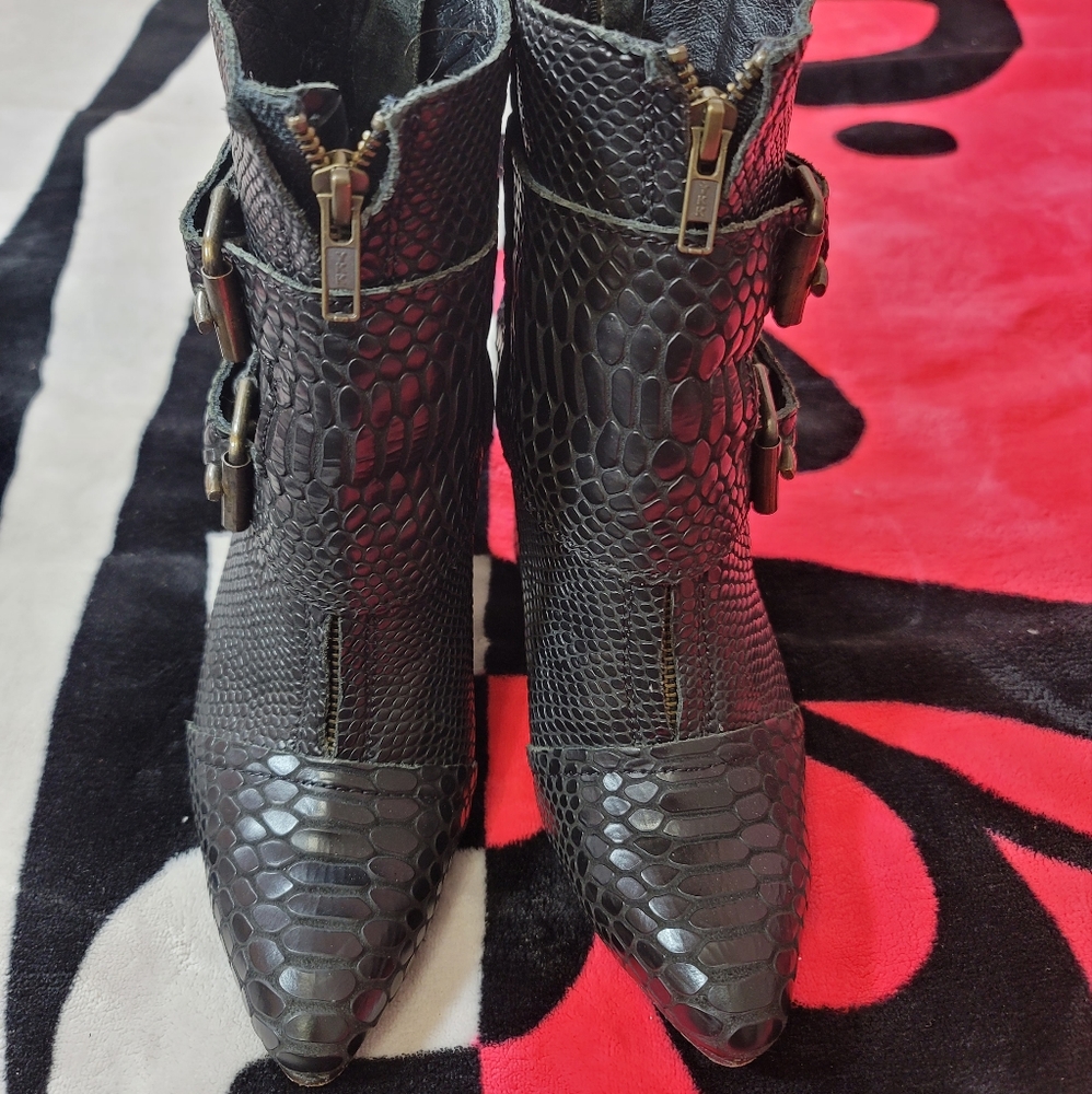 !!SOLD!!Freebird by Steven Joey 8